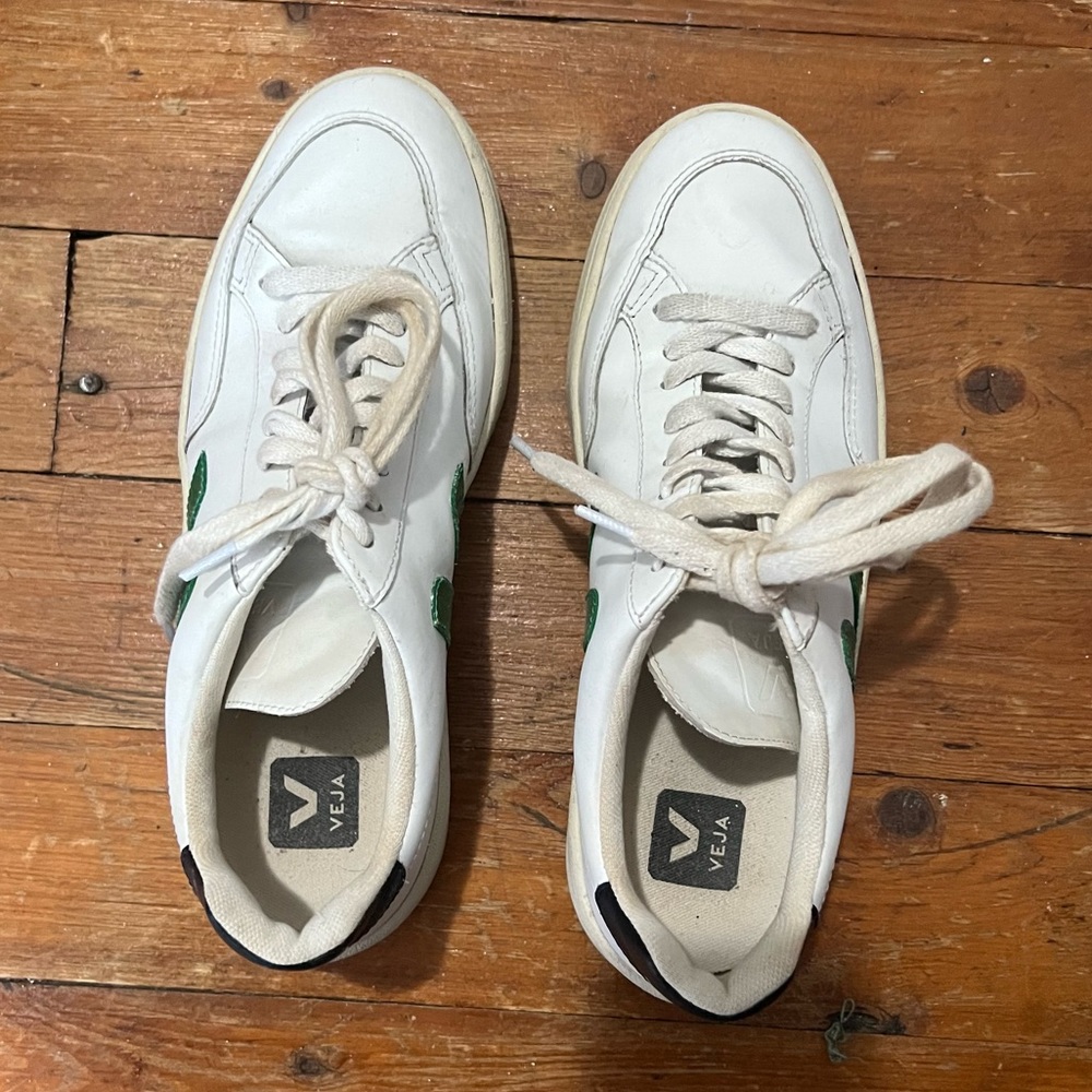 Veja shoes - Picture 2 of 8